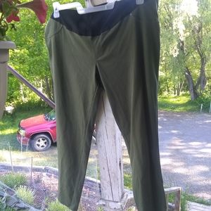 **Time & True Women's Maternity Jeggings